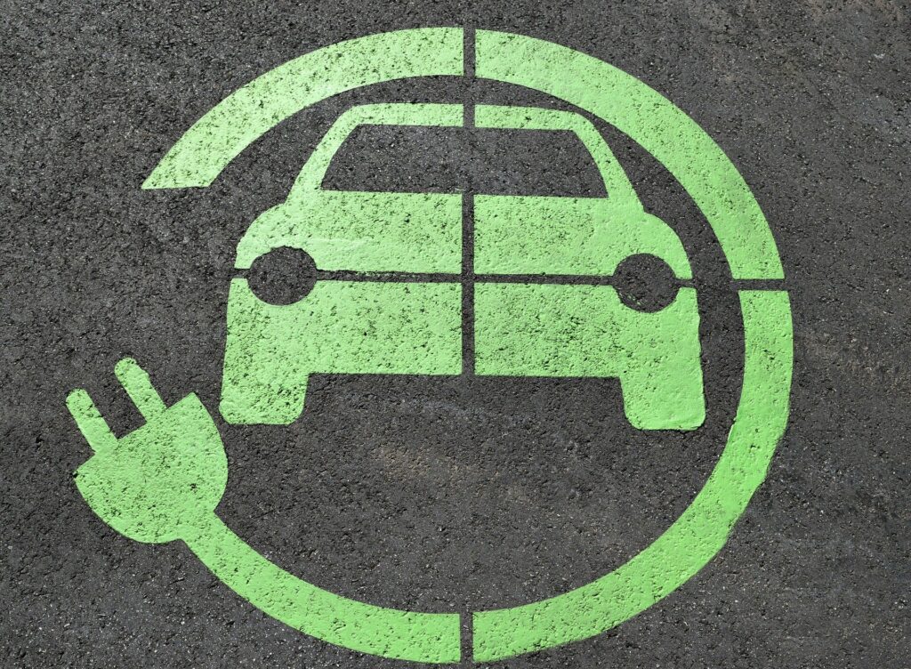 Incentivi Statali, dal 25 maggio riaprono le prenotazioni per veicoli non inquinanti